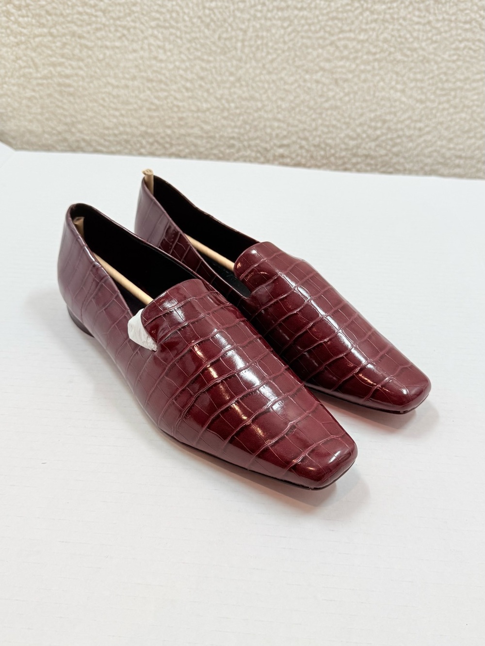 Who what wear Poppy flats Burgundy /maroon Size 8 New